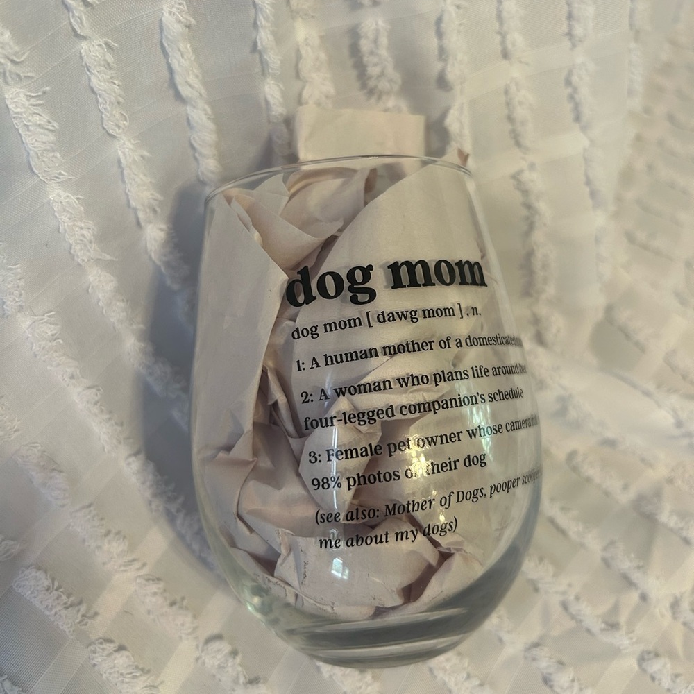 Dog Mom Wine‎ Glass